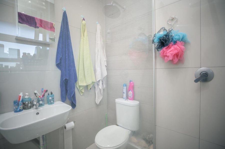 2 Bedroom Property for Sale in Buh Rein Estate Western Cape